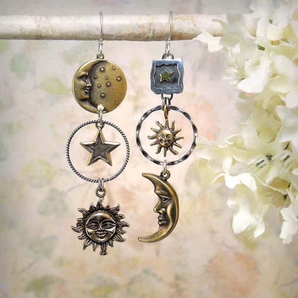 Boucles d'oreilles Femme Soleil et Lune en Design Mismatch (Paire)