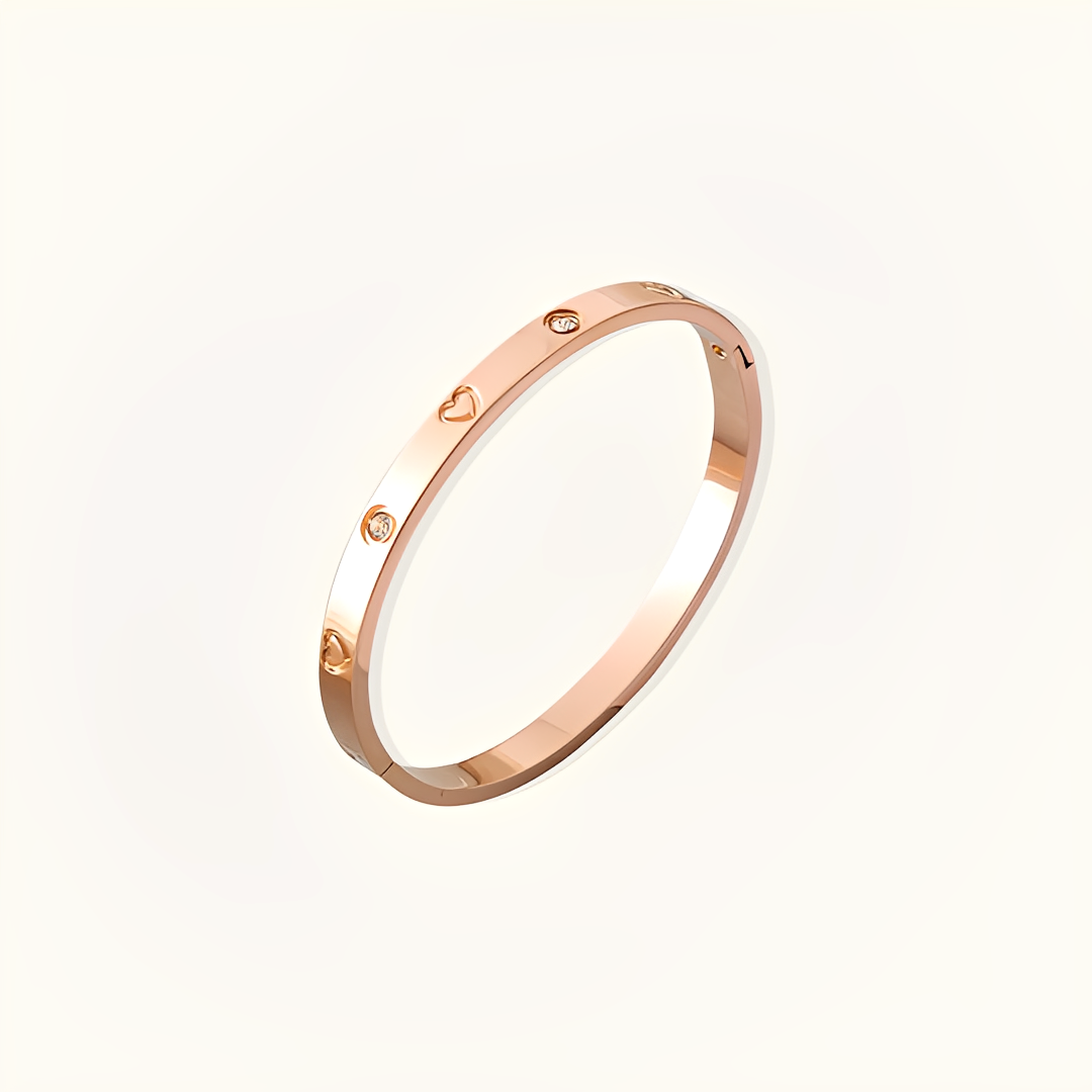 Amora – Bracelet Cœur Doré Élégant