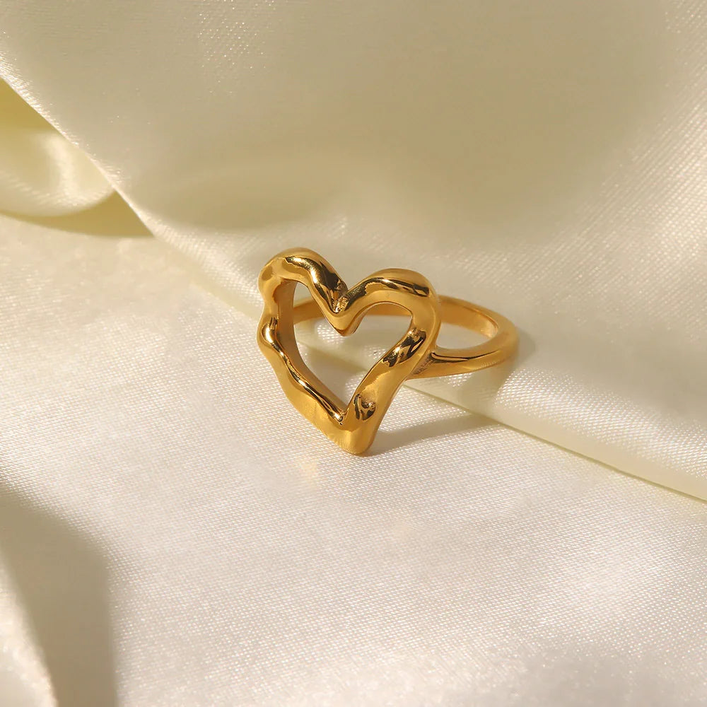 Verity – Bague Cœur Élégante