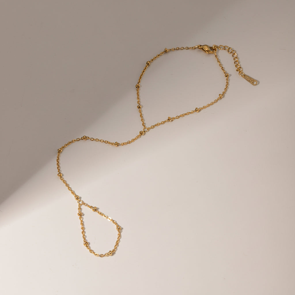 Evelyne – Bracelet Chaîne Doré Élégant