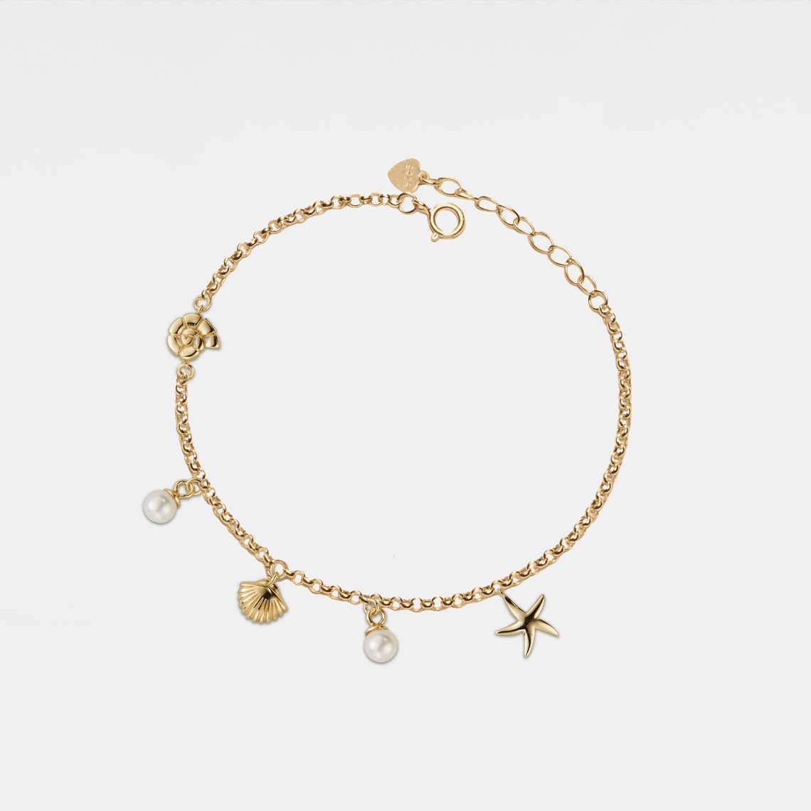 Bracelet Charm Coquillage et Étoile de Mer