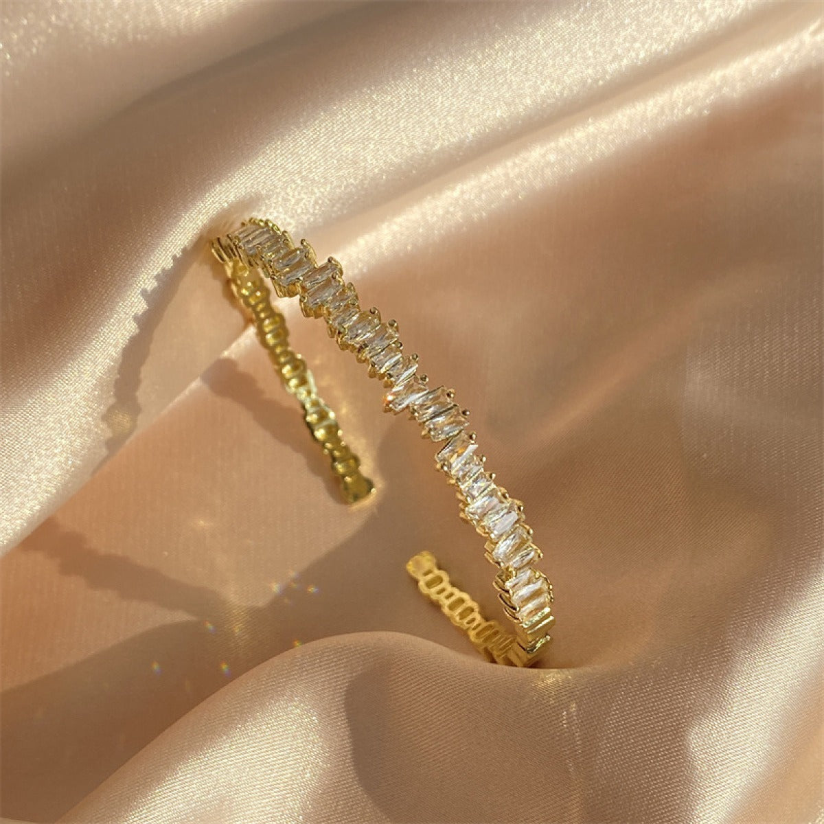 Meiko – Bracelet Jonc Éternité Baguette