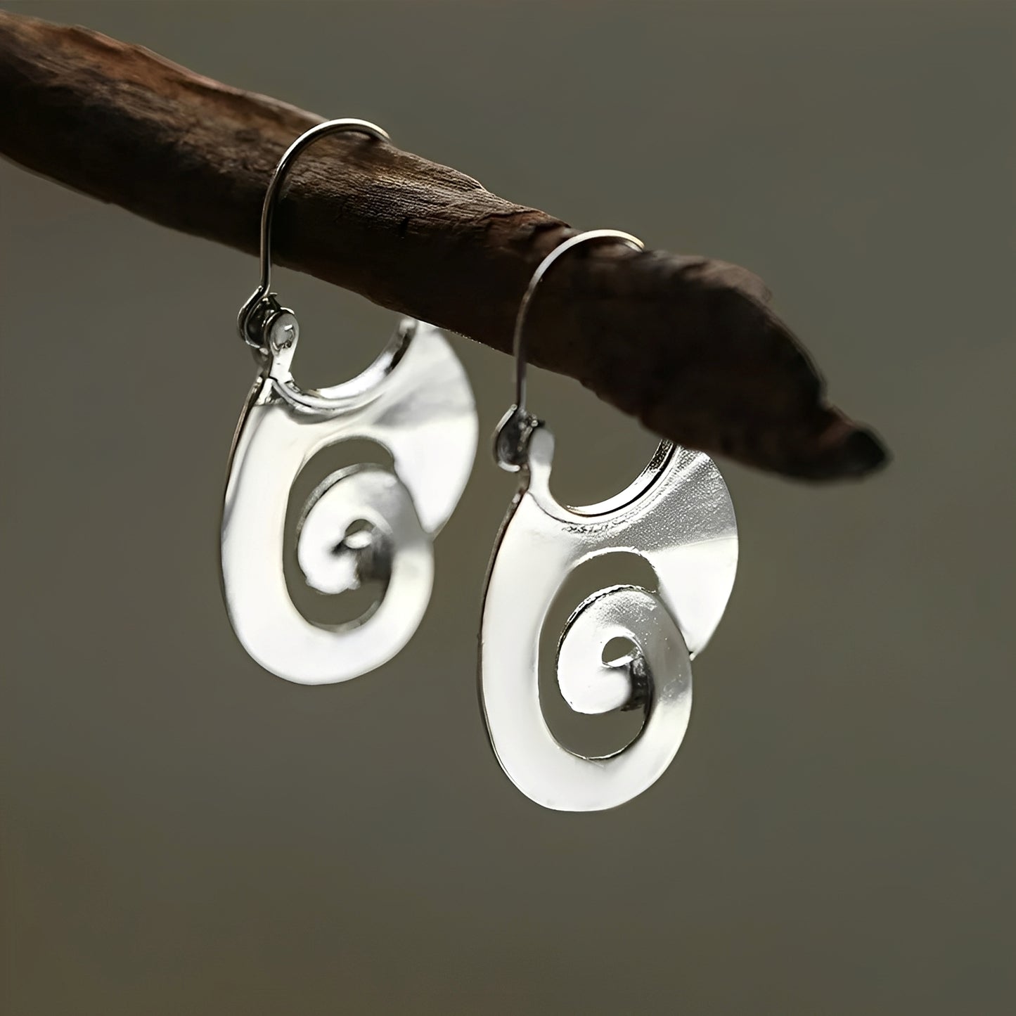 Elise – Boucles d’Oreilles Vintage Argent Design Irrégulier