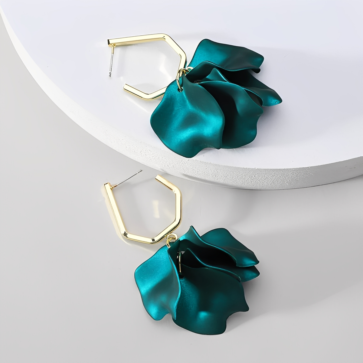 Juni – Boucles d'oreilles Pétales Vert Moyen
