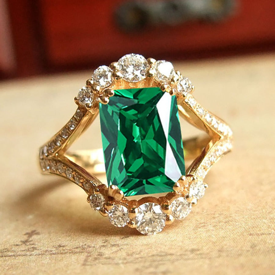 Elisova – Bague Grenthal Dorée à Pierre Lumineuse