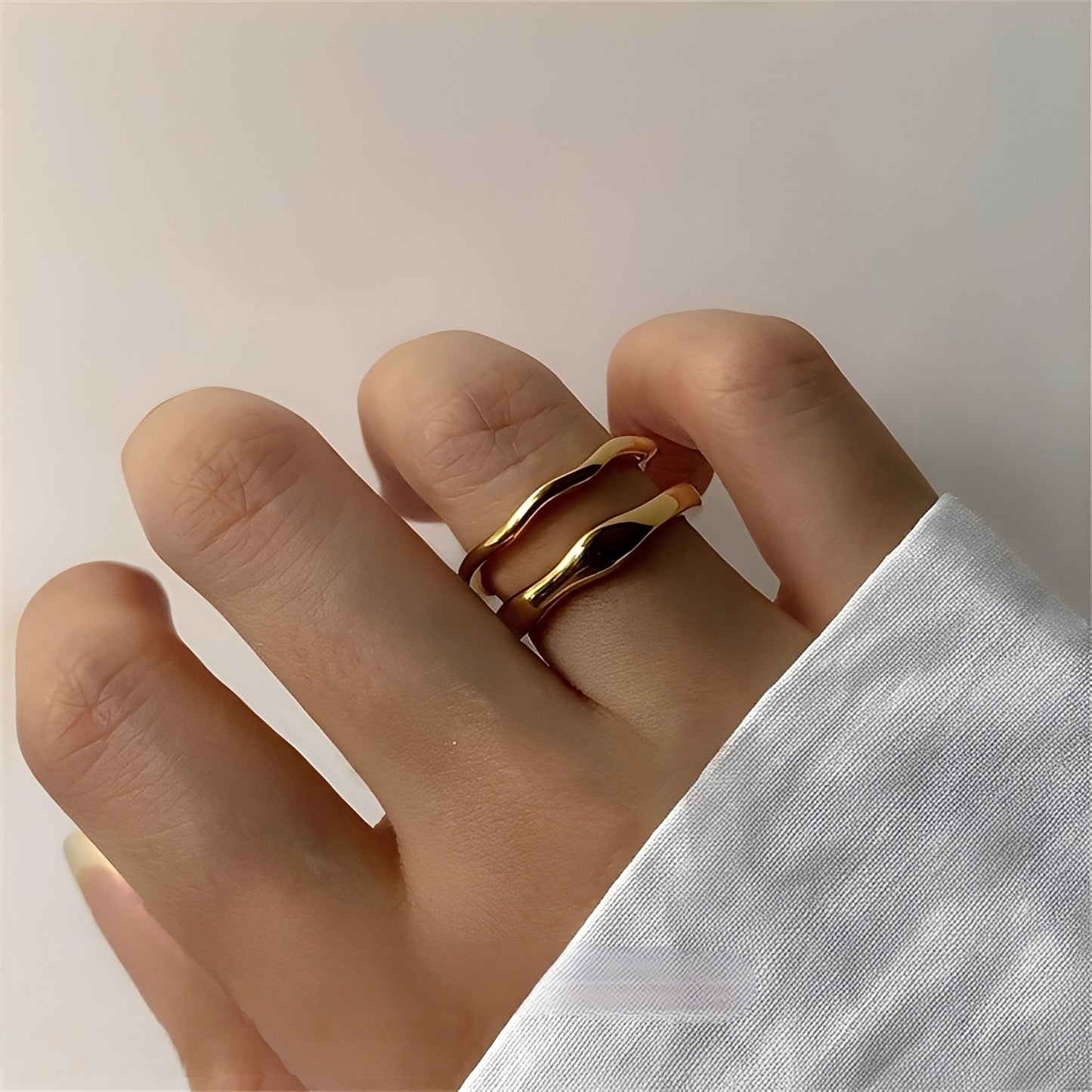 Cess – Bague Empilable Dorée Élégante