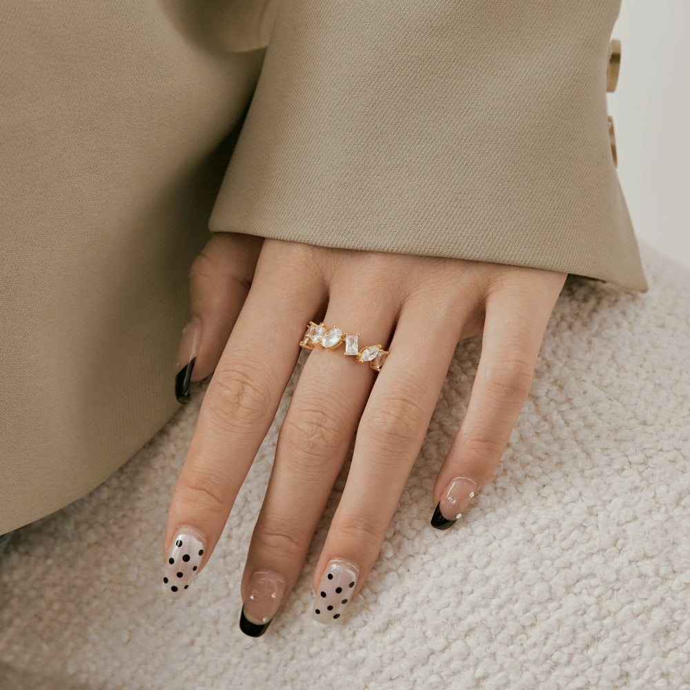 Keiko – Bague Anneau Sertie de Diamants à Taille Mixte
