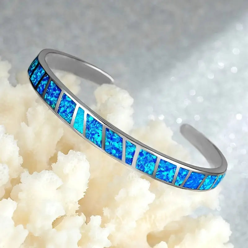 Ophelia – Bracelet Bangle Ouvert en Opale Bleue