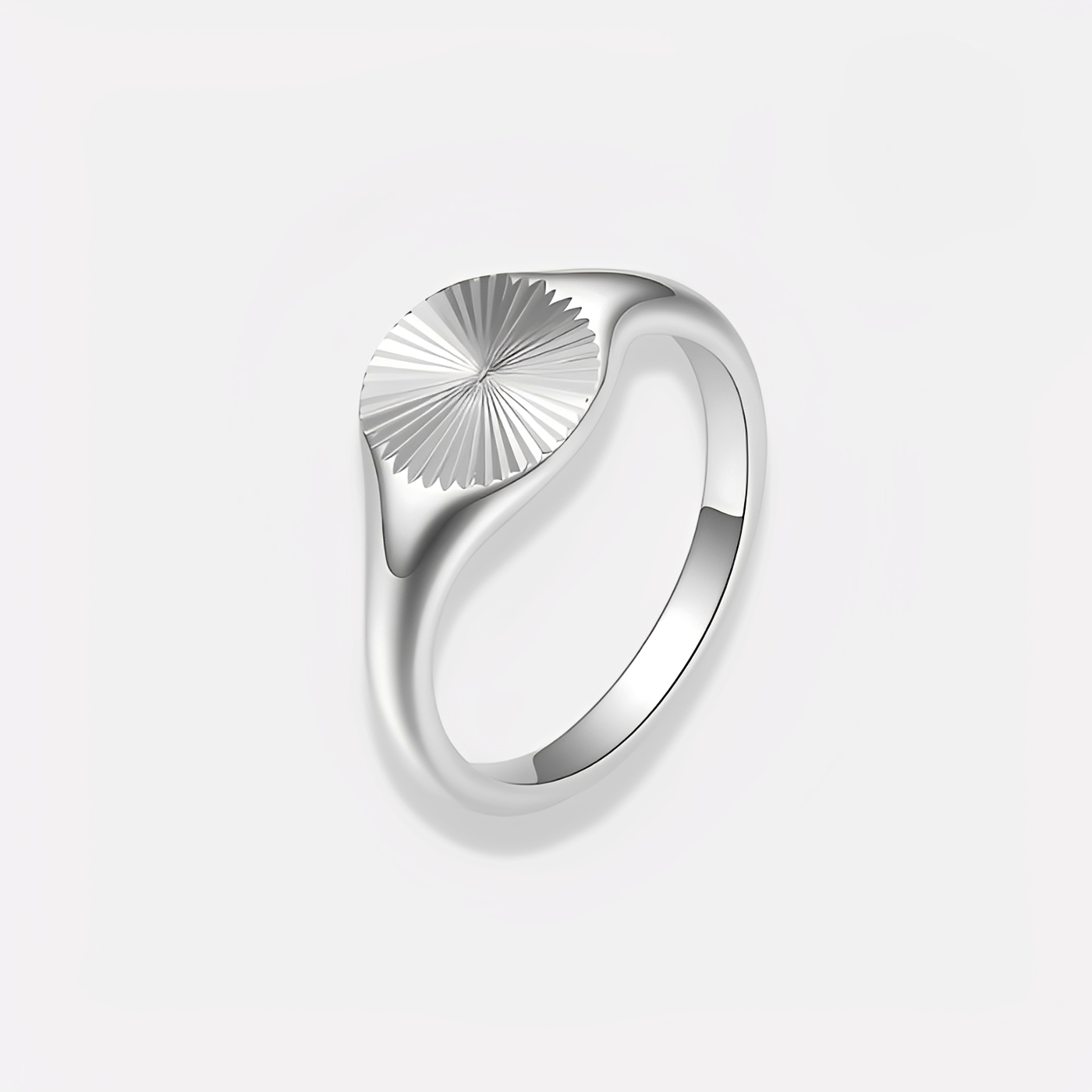Yesha – Bague Ondulée Ronde en Acier Inoxydable