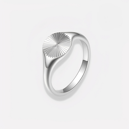 Yesha – Bague Ondulée Ronde en Acier Inoxydable