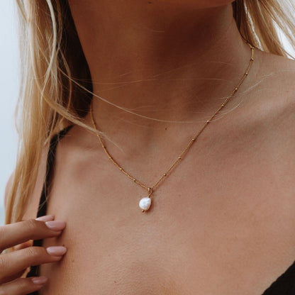 Yuna – Pendentif Perle Élégant
