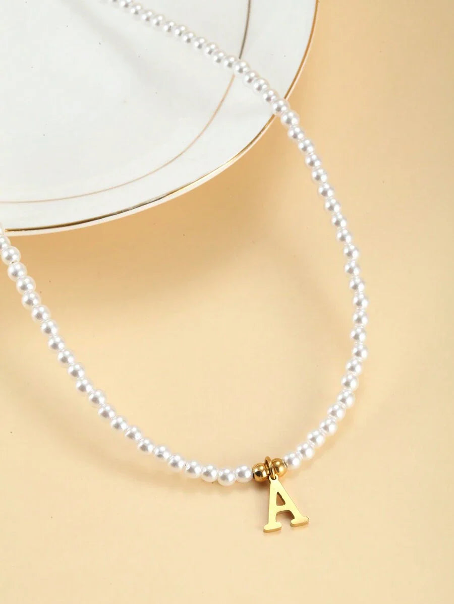 Collier perlé avec initiales - Collier personnalisé avec perles