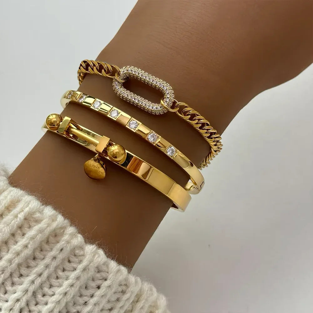 Isabelle – Bracelet Géométrique Exquis en Rhinestones