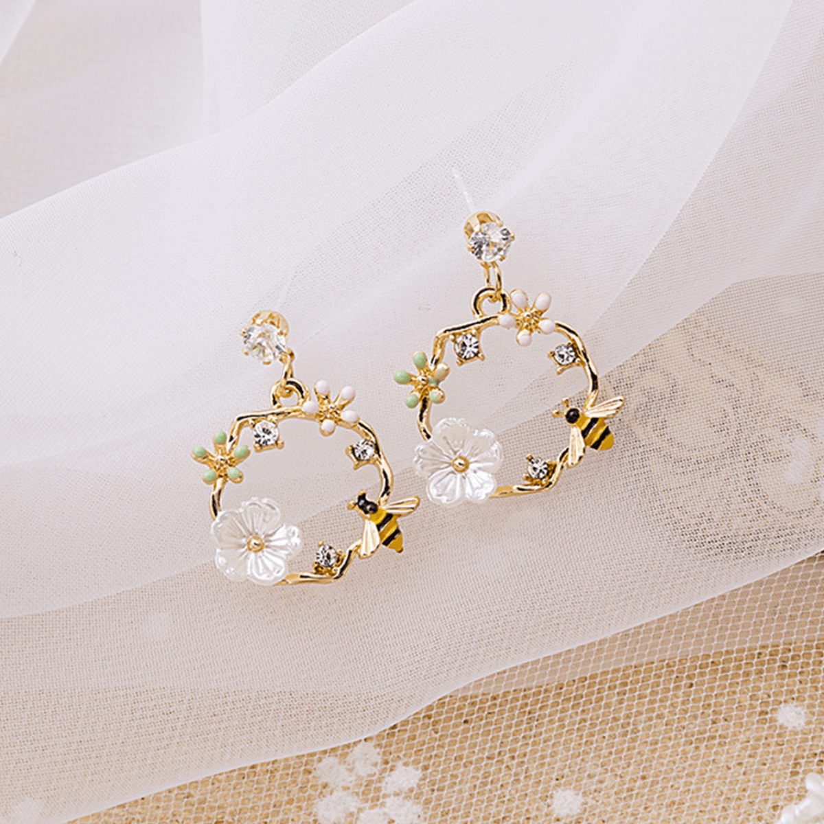 Boucles d'oreilles femmes avec design de fleur (paire)