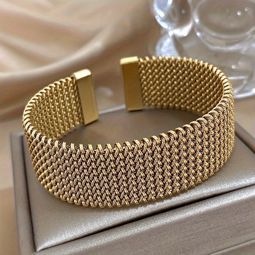Raya – Bracelet en Acier Titane avec Câble Embossé