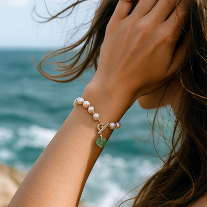 Leira – Bracelet Ajustable en Perles Irrégulières