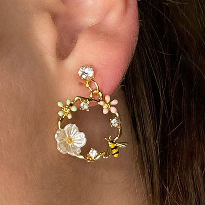 Boucles d'oreilles femmes avec design de fleur (paire)