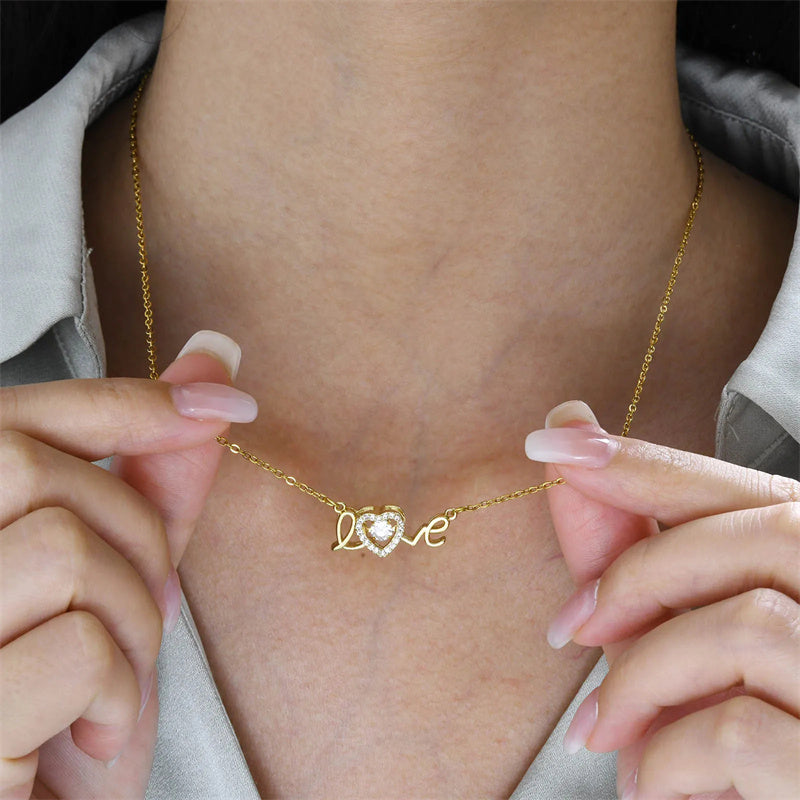 Love Spelled - Collier avec pendentif en forme de cœur