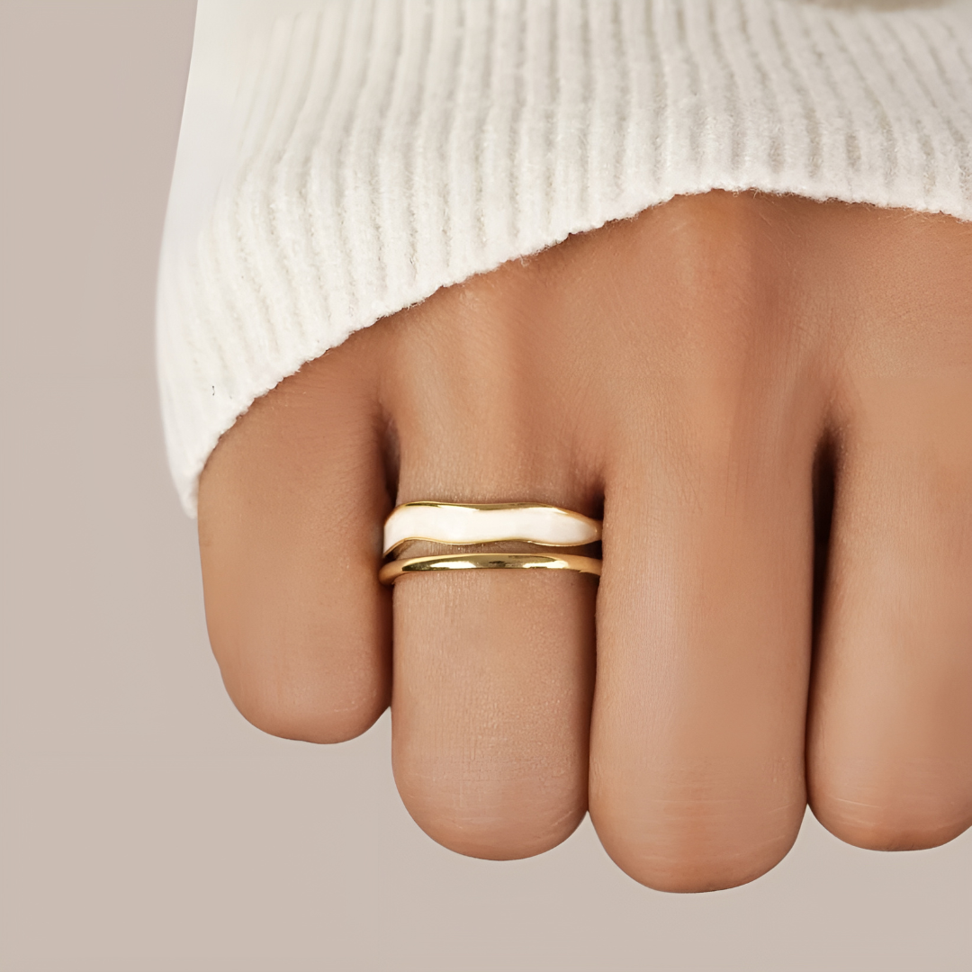 Clara – Bague Fritillaire Émail Blanc