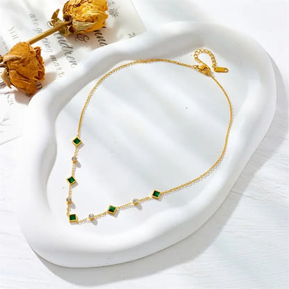 Amelisse – Collier Doré Glenwyn Élégant