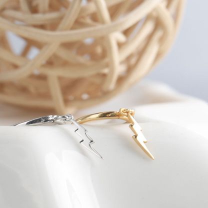 Puissance et Élégance - Boucles d'Oreilles Éclairs