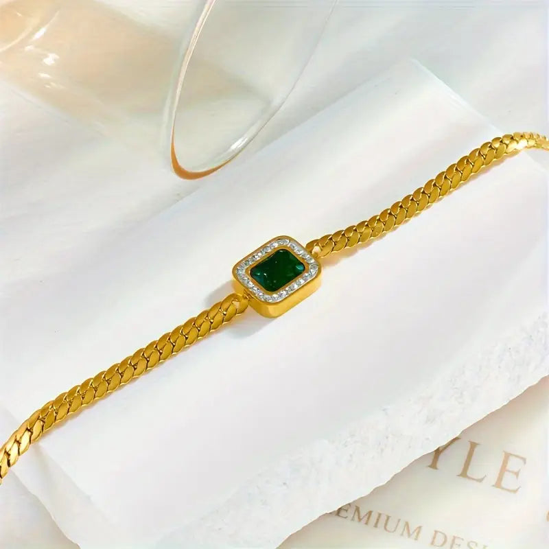 Orielle – Bracelet Doré Élégant à Pierre Verte Verdaska