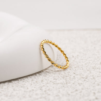 Manon – Bague Empilable Tressée