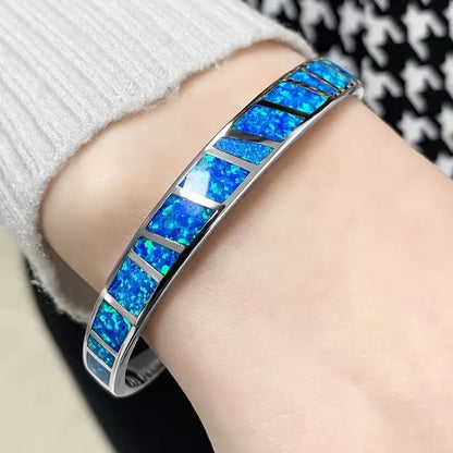 Ophelia – Bracelet Bangle Ouvert en Opale Bleue