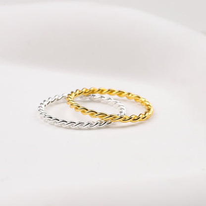 Manon – Bague Empilable Tressée