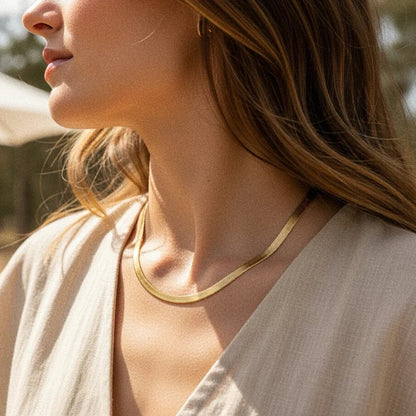Elysian – Collier Herringbone Doré Chic