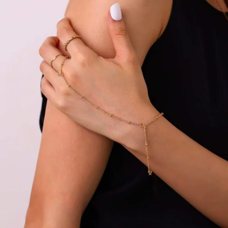 Evelyne – Bracelet Chaîne Doré Élégant