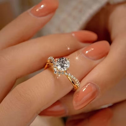Nelia – Bague V en Zircon à Quatre Grappes