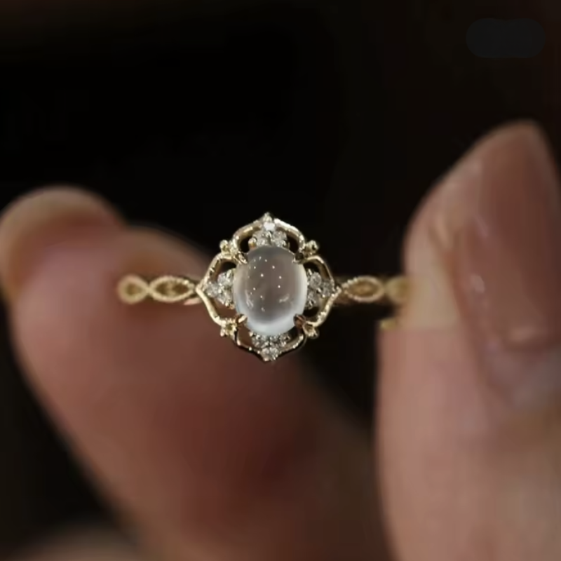 Viviane – Bague Pierre de Lune Élégante