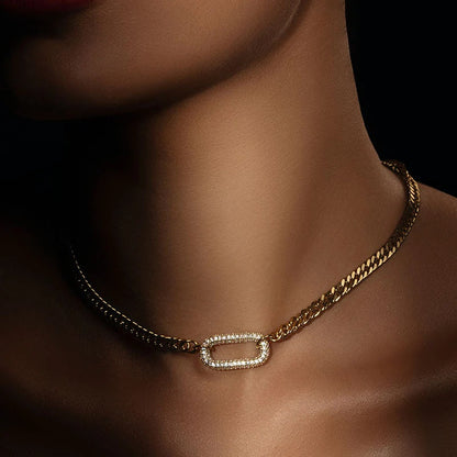 Cleo – Collier Géométrique en Strass pour Clavicule