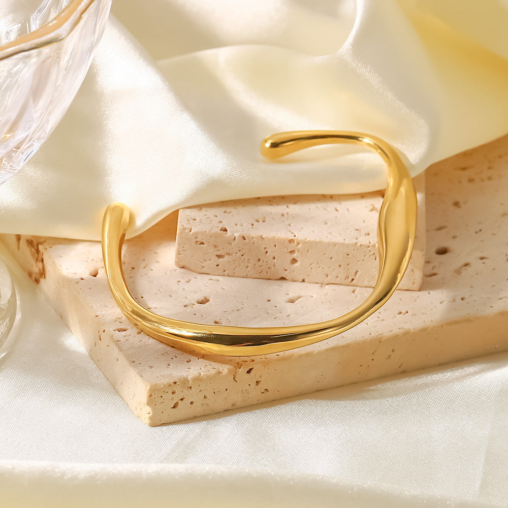 Grace – Bracelet Sculpté en Acier Inoxydable pour Femme