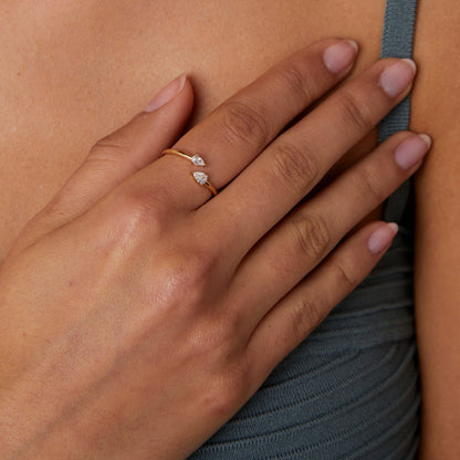Nori – Bague Ouverte en Or avec Cristal Poire