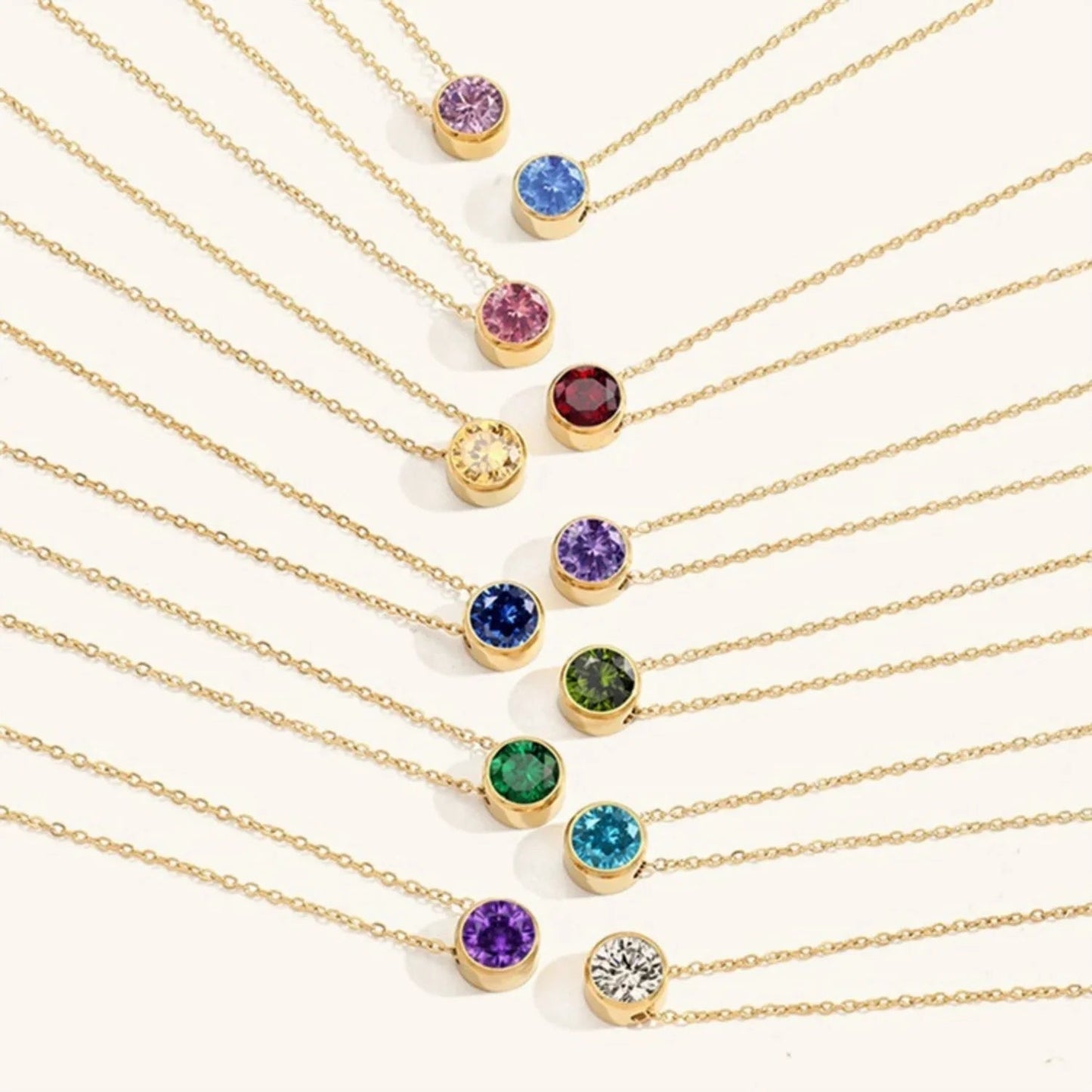 Daniella – Collier Or avec Pierre Symbolique