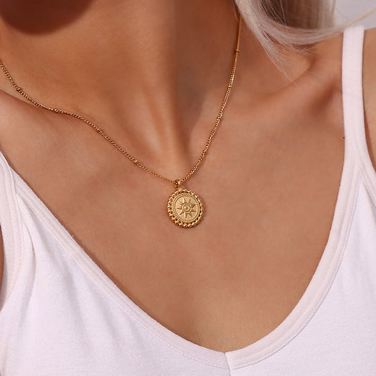 Nelia – Collier Doré Élégant