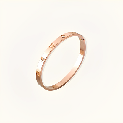 Amora – Bracelet Cœur Doré Élégant