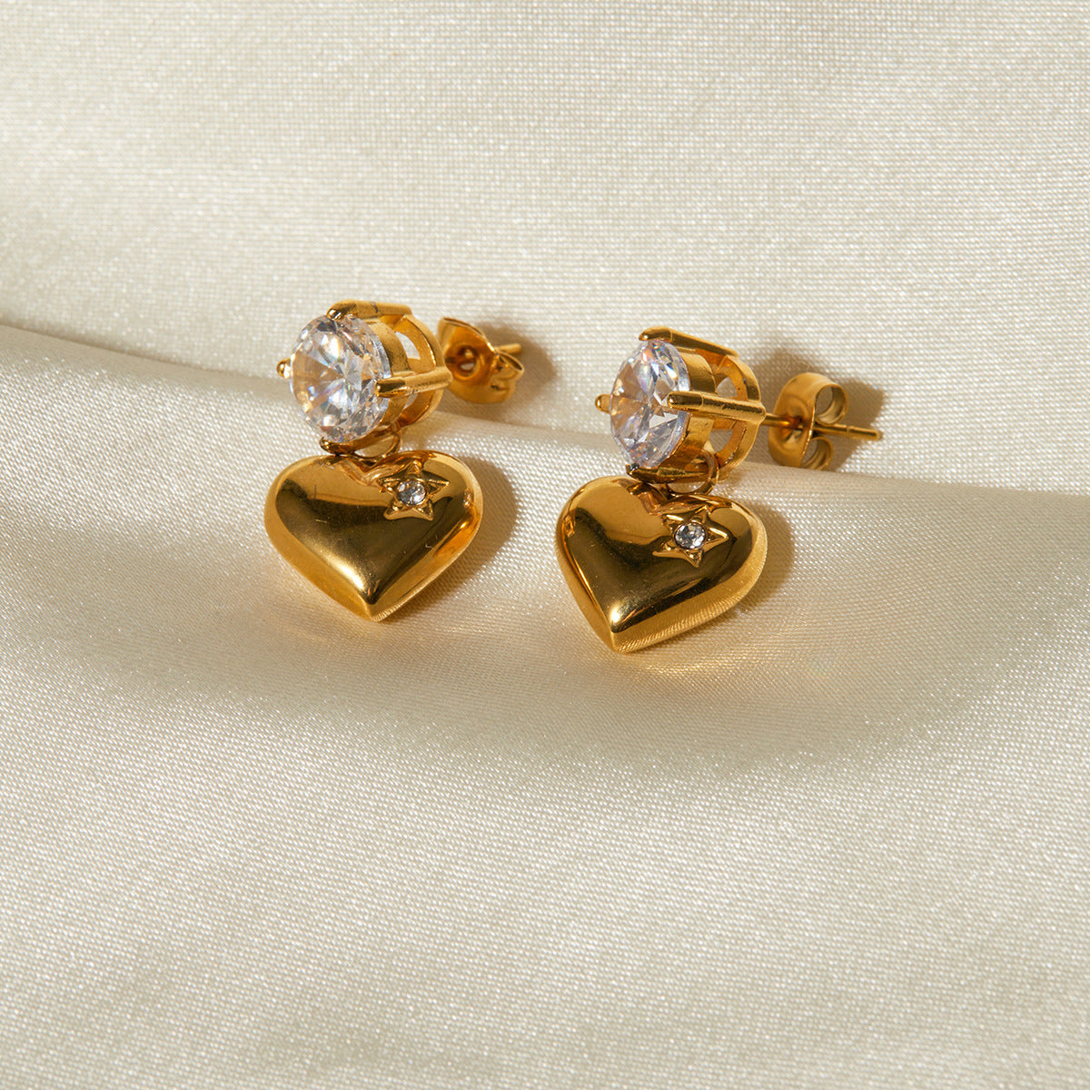 Amour – Boucles d’Oreilles Cœur Élégantes