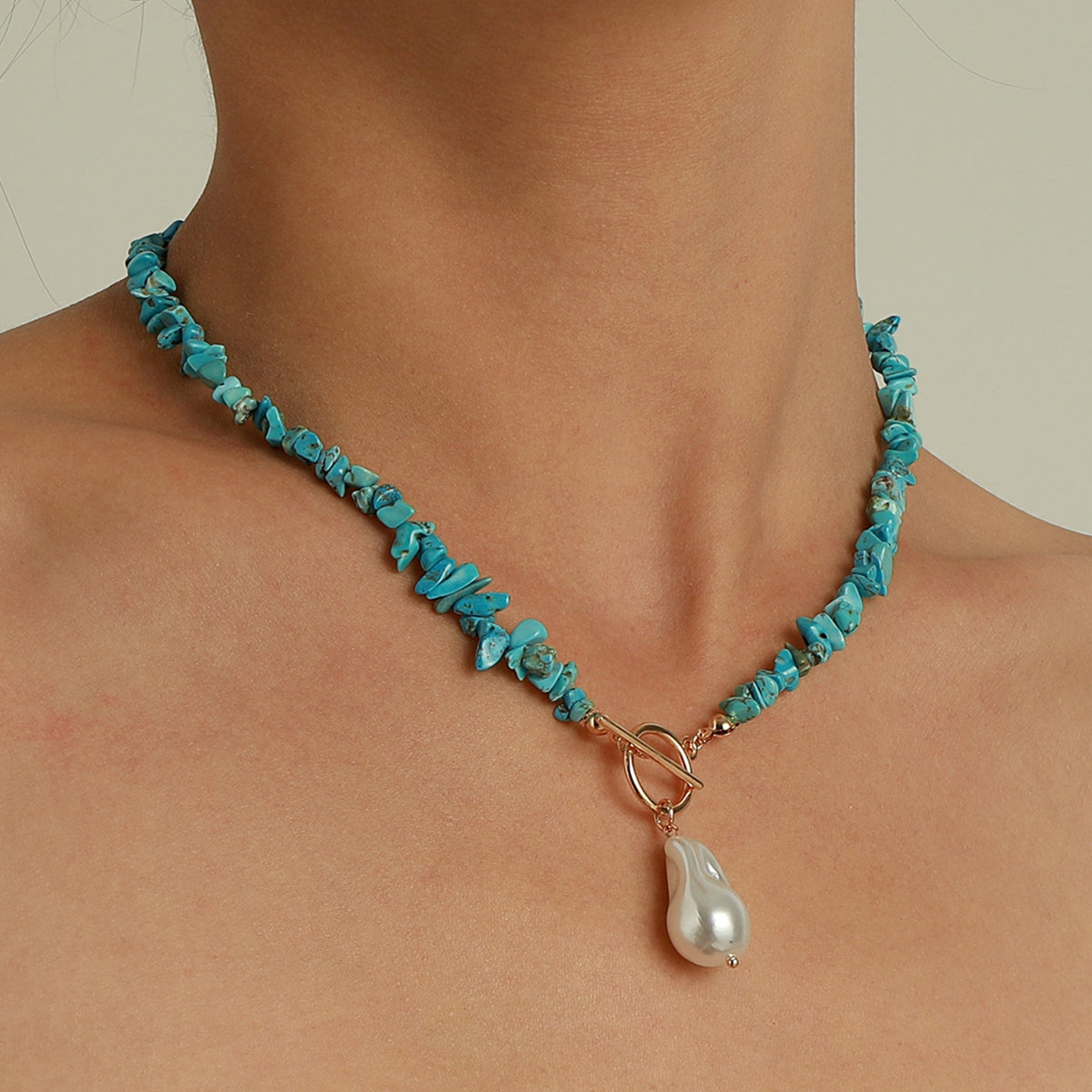 Dione – Collier Perles et Turquoise Raffiné
