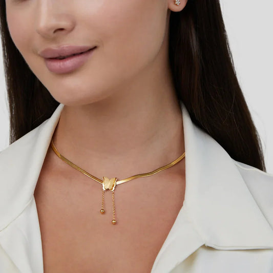 Bettina – Collier Papillon Élégant