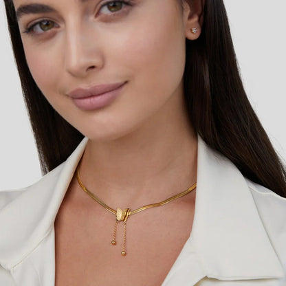 Bettina – Collier Papillon Élégant