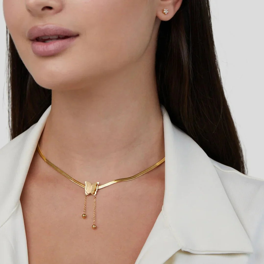 Bettina – Collier Papillon Élégant