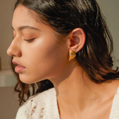 Brenda – Boucles d’Oreilles Cœur Élégantes