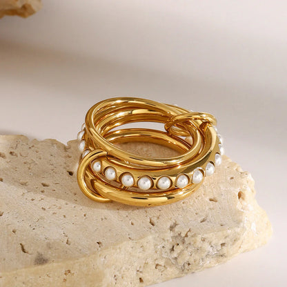Briana – Bague Empilée à Perles Élégante