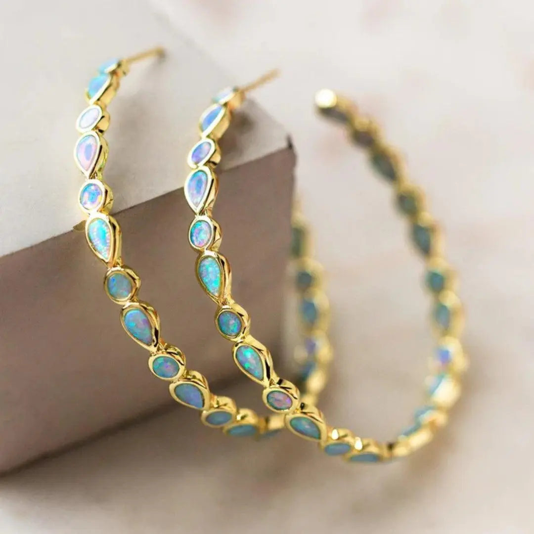 Elisha – Boucles Vintage Dorées à Opale Bleue