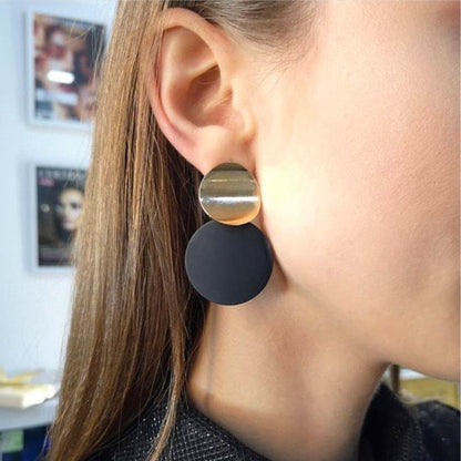 Alizee – Boucles d’Oreilles Cercle Géométrique Chic
