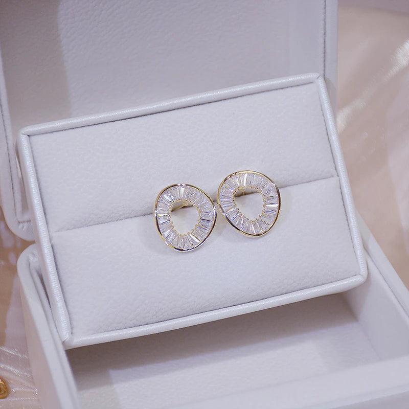 Veronique – Boucles d'Oreilles Cercle en Zircon Micro-incrusté