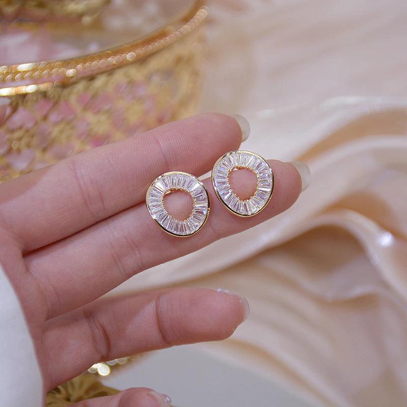 Veronique – Boucles d'Oreilles Cercle en Zircon Micro-incrusté